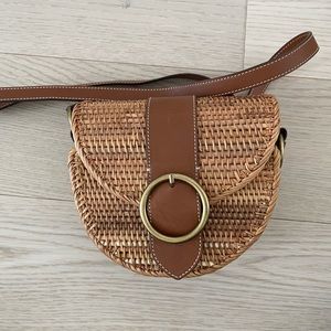Wicker shoulder bag